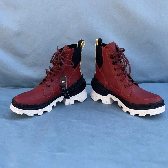 NWT SOREL Women's Brex Lug Sole Lace-Up Waterproof Boots WARP RED & BLACK Sz 5 - Picture 2 of 7